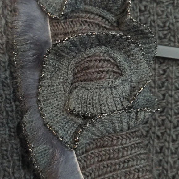 Sioni Gray Wool Blend Rabbit Fur Trim Thick Cable Knit Chunky Cardigan Sweater L - Picture 4 of 10